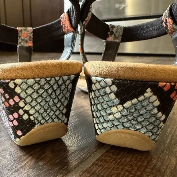 Alfani Vacanzaa Step N Flex Snakeskin Wedge Sandals Black Multi 10M NWOT - Picture 5 of 14